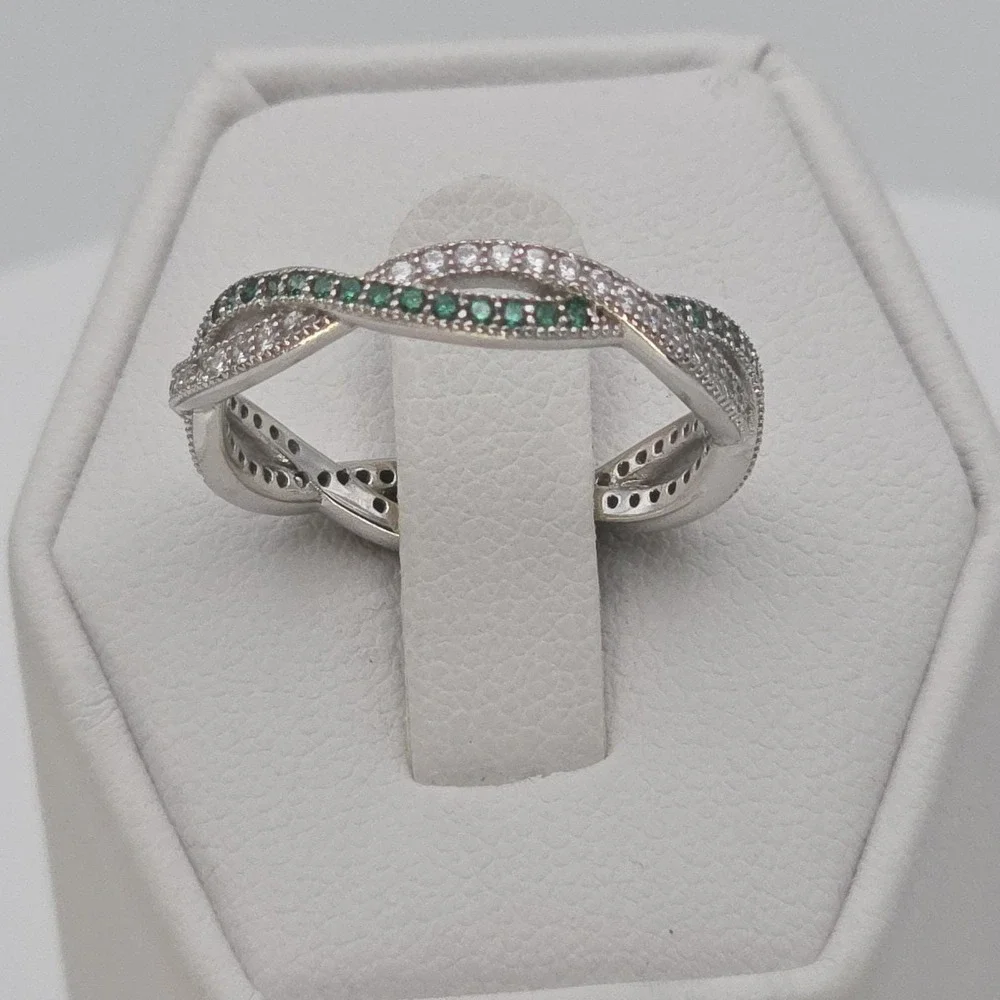 Vtg 925 Sterling‎ Silver Ring Criss-Cross Green Crystal Cubic Zirconia Size 7.25